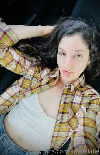ariellelane