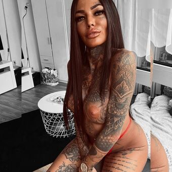 Arifekiz ( Ayliva ) Nude Leaks OnlyFans Photo 16