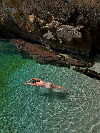 Arola Aparicio Nude Leaks OnlyFans Photo 2