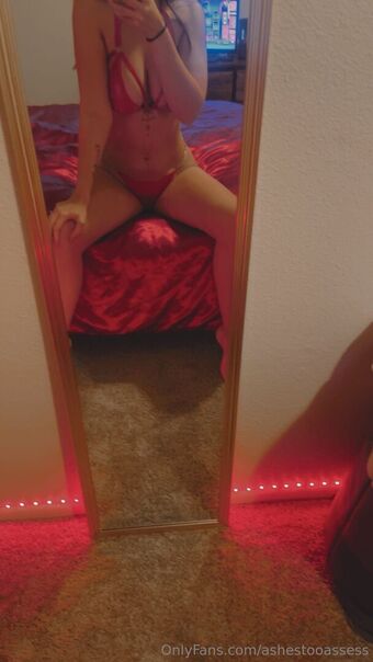 ashestooassess Nude Leaks OnlyFans Photo 13