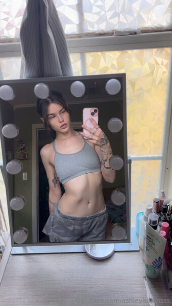 ashleyadamsss