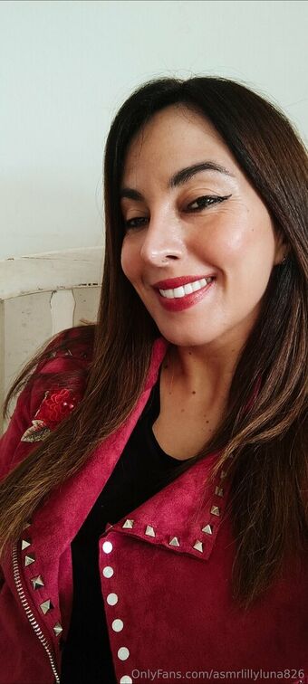 asmrlillyluna826