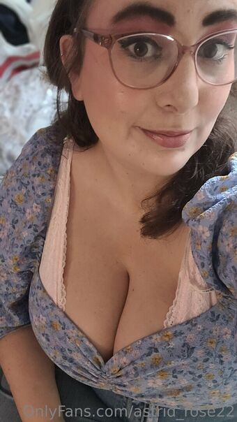astrid_rose22