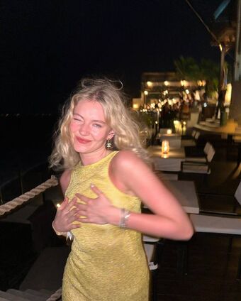 Astrid S Nude Leaks OnlyFans Photo 57