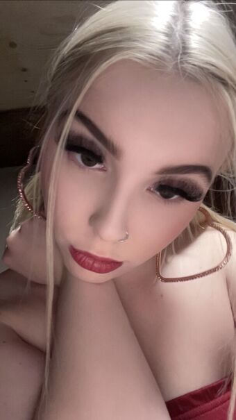 Aurora Mae