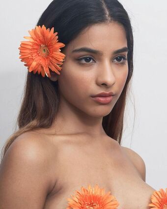 Aurora Sinclair Nude Leaks OnlyFans Photo 9