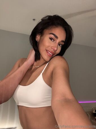 avaraine Nude Leaks OnlyFans Photo 15