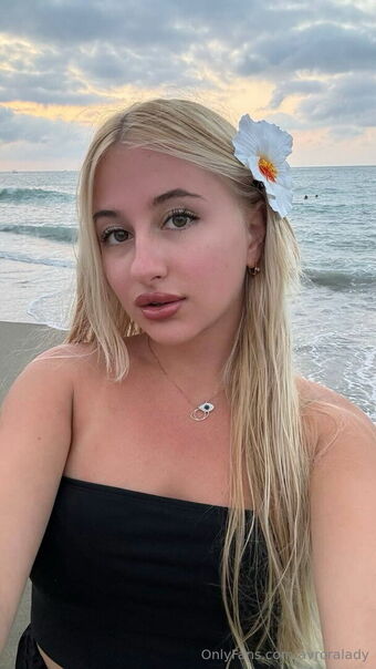 avroralady Nude Leaks OnlyFans Photo 34