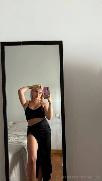 avroralady Nude Leaks OnlyFans Photo 37