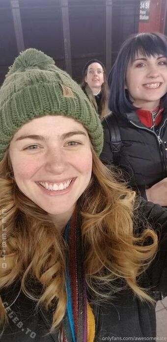 Awesomekate Nude Leaks OnlyFans Photo 32