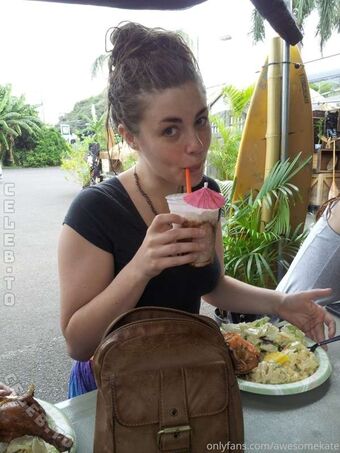 Awesomekate Nude Leaks OnlyFans Photo 40