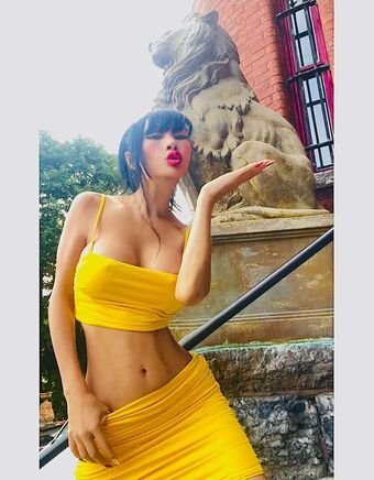 Bai Ling