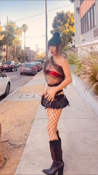 Bai Ling