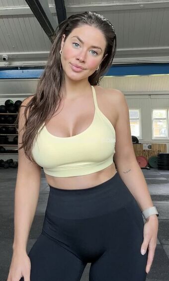 bambifitt Nude Leaks OnlyFans Photo 20