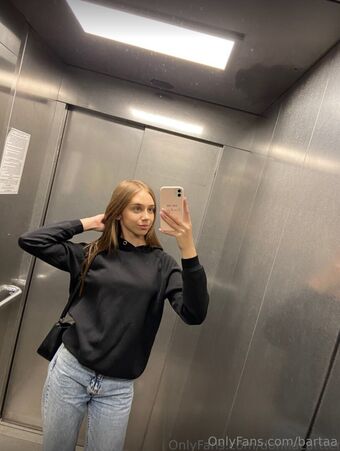 bartaa Nude Leaks OnlyFans Photo 4