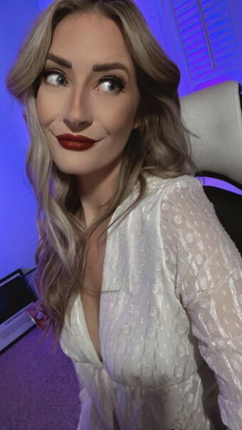 BasicWitGirl