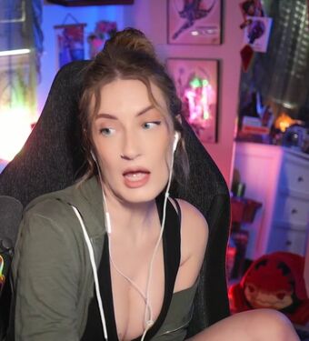 BasicWitGirl