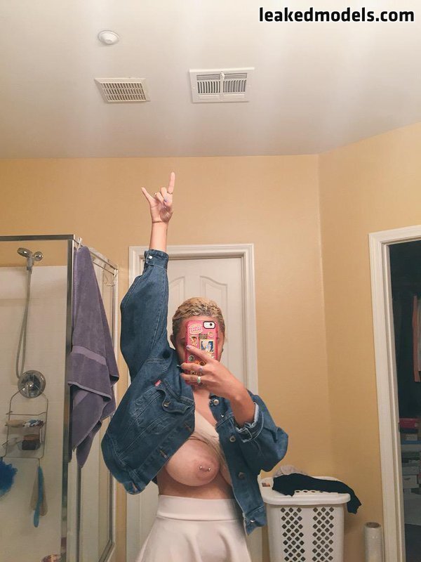 Bbywolf666 / wolf666__ Photo #71