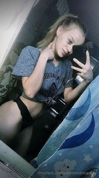 Bdsmmistressroxy Nude Leaks OnlyFans Photo 291