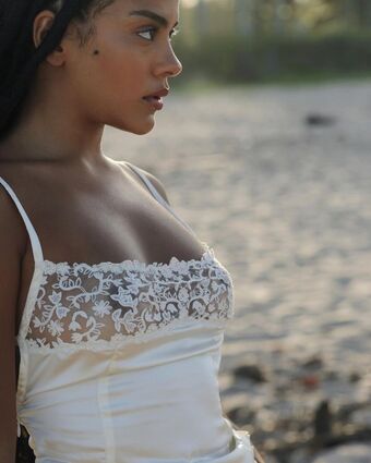 Bella Campos