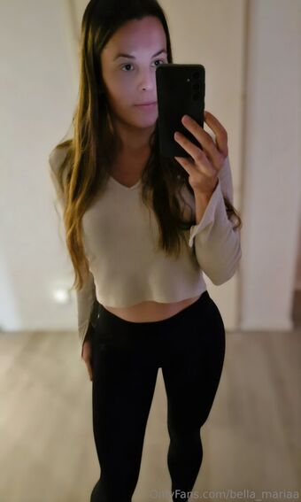 bella_mariaa