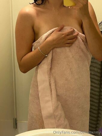 bellabxnny Nude Leaks OnlyFans Photo 9