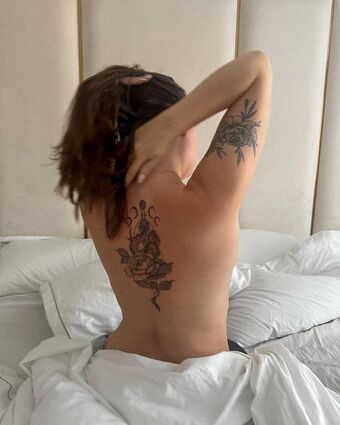 Beth Halsey Nude Leaks OnlyFans Photo 3