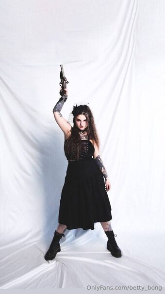 betty_bong Nude Leaks OnlyFans Photo 5