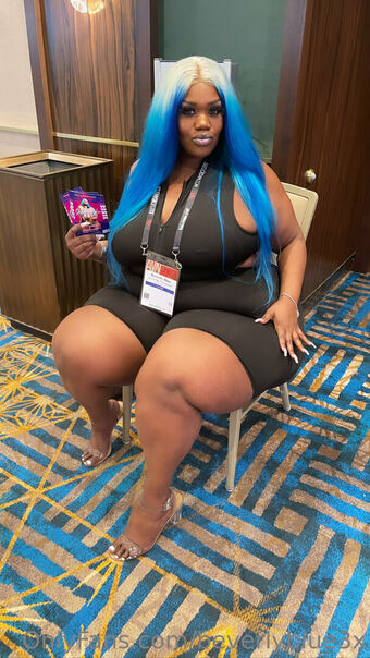 beverlyblue3x Nude Leaks OnlyFans Photo 30