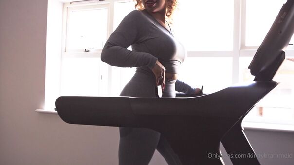 bigbootykate2