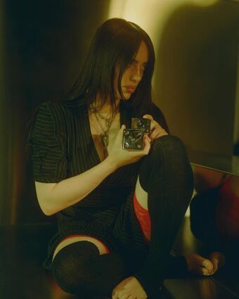 Billie Eilish Nude Leaks OnlyFans Photo 1379
