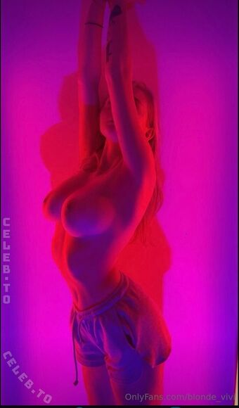 blonde_vivi Nude Leaks OnlyFans Photo 201