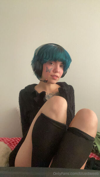 bluedweeb Nude Leaks OnlyFans Photo 8