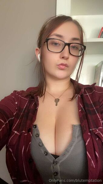 blutemptation Nude Leaks OnlyFans Photo 1