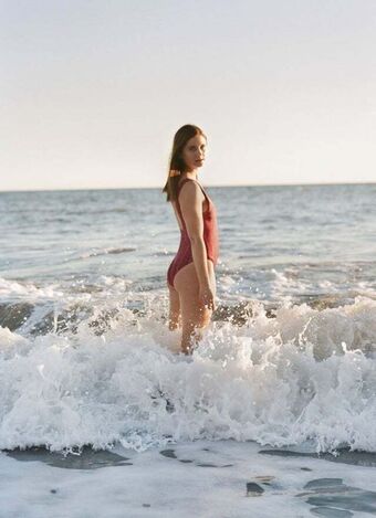 Bonnie Wright