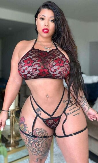 Brilliantly Divine Nude Leaks OnlyFans Photo 2