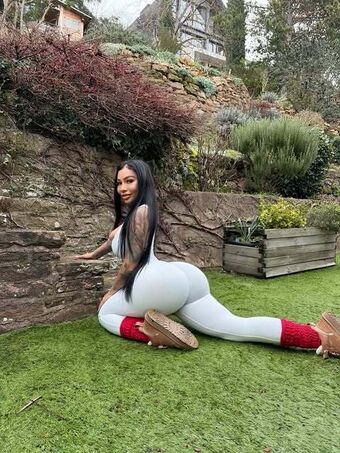 Brittanya Razavi Nude Leaks OnlyFans Photo 158