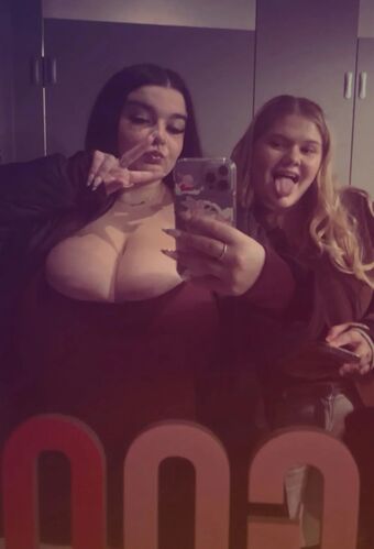 Bronte W Nude Leaks OnlyFans Photo 10