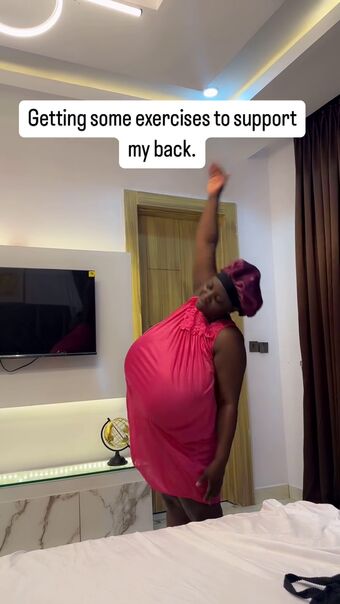 Busty Vivian: Biggest boobs in Africa !