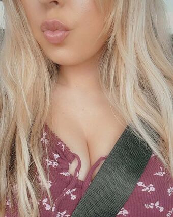 BustyVeronica Nude Leaks OnlyFans Photo 35