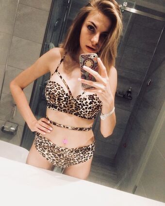 busya18plus Nude Leaks OnlyFans Photo 424