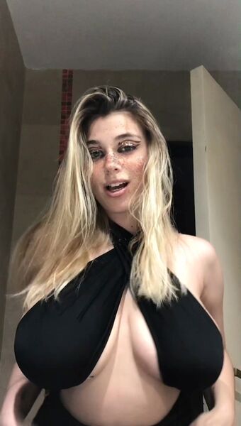 Camilandi Nude Leaks OnlyFans Photo 13