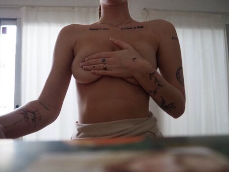 Carlavagnens, Carlashemlighet, Camilla Vip