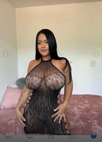 Carolay Garcia Nude Leaks OnlyFans Photo 24