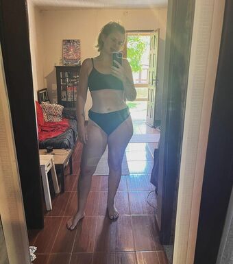 Carolinie Figueiredo