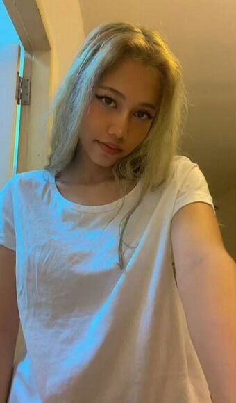 carrievioletxo