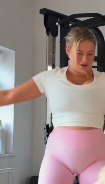 Carys whittaker / busybeecarys Nude Leaks OnlyFans Photo 5