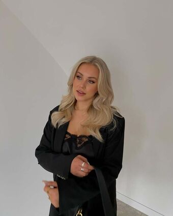 Casee Brimblecombe Nude Leaks OnlyFans Photo 15