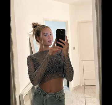 Cassandra Jullia