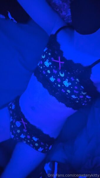cemeterykitty Nude Leaks OnlyFans Photo 13